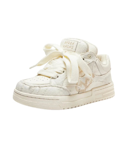 PATCH LOW SNEAKER